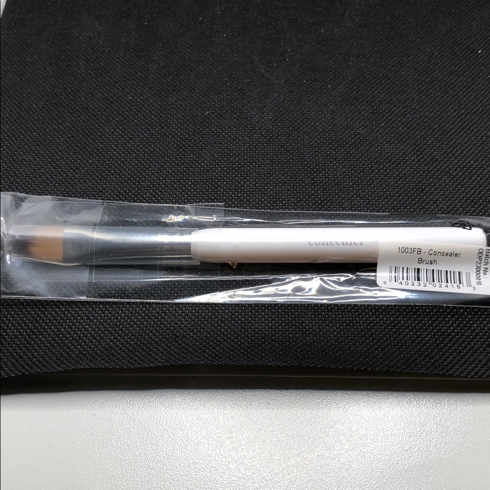 Kajer Weis concealer brush NEW and sealed.